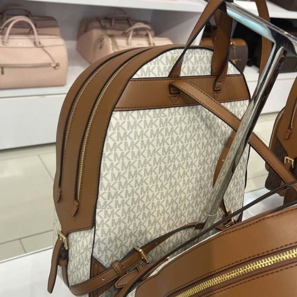 Michael Kors Jaycee Large Zip Pocket Backpack Vanilla - Picture 6 of 16